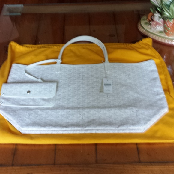 Goyard Handbags - Goyard Tote White GM